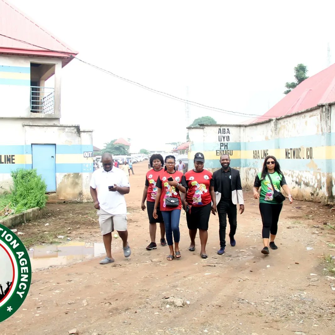 absoaTv's tweet photo. Absoa #absoa #absoatv #abia #keepabiaclean #anewabia #sanitation #cleanup https://t.co/Y2x9erJCtp