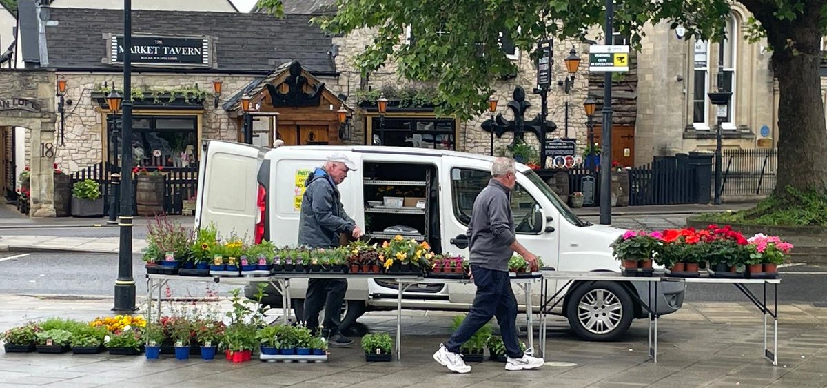 MelkshamTC's tweet image. 🪴Melksham Market Trader🎍

Come and support Pats Plants in the Market Place today.

#buylocalsupportlocal
#markettraders
#aloneagainnaturally
