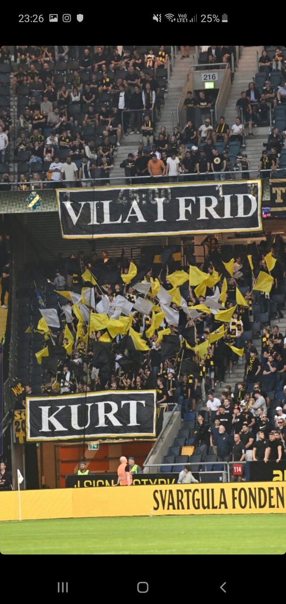 I halvtid visade Södra Tifo upp denna hyllning till Kurt Hamrin. Stöd gruppen via tifohinken.se