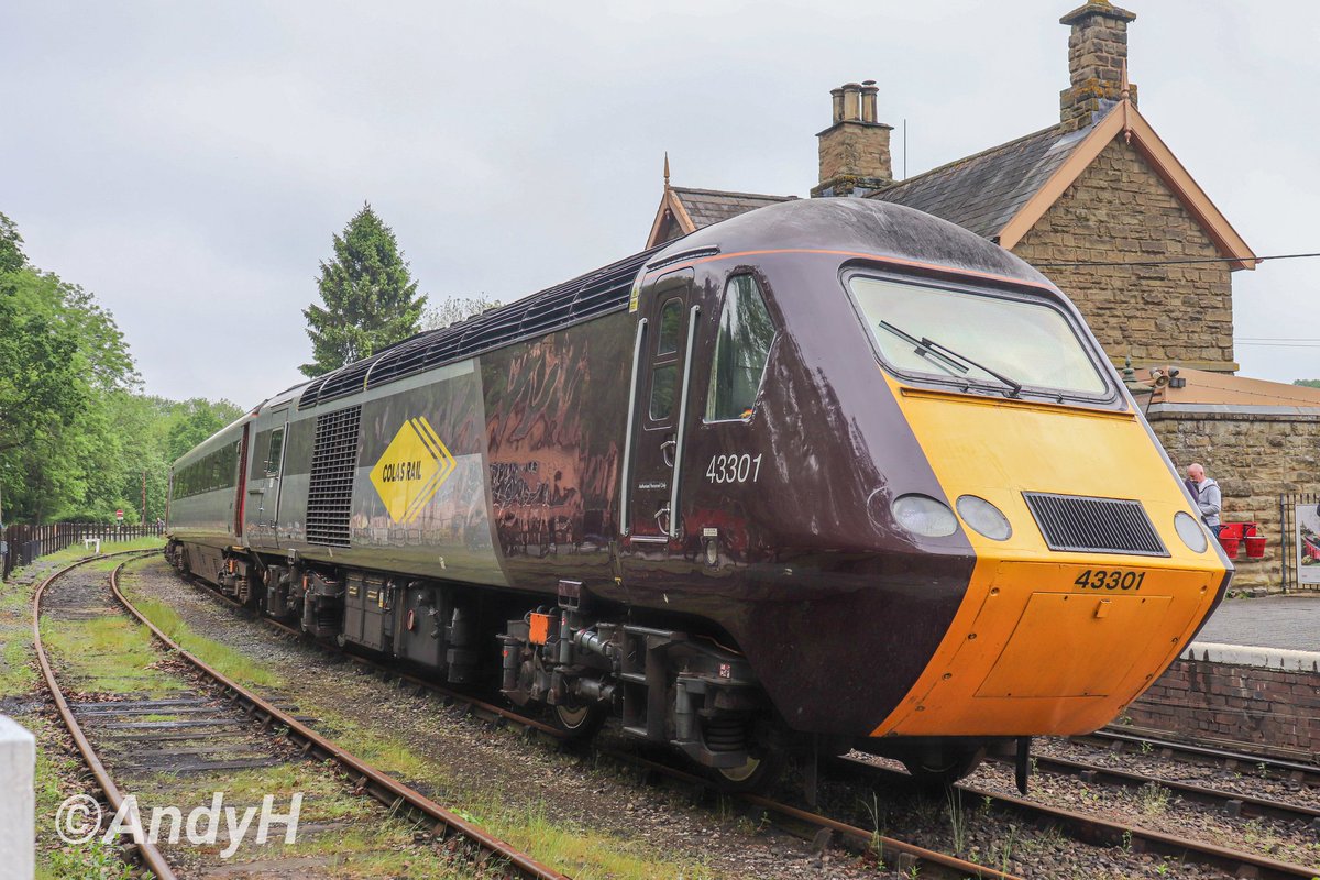 #HighSpeedTuesday The charming station of Highley on the @svrofficialsite plays host to a @ColasRailUK #HST set with former Cross Country power car 43301 seen here from 2 different angles. The set was working a shuttle service between here & Bridgnorth. #Colas #SVRgala 17/5/24