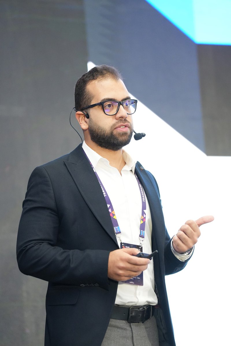 Tradepassglobal's tweet image. The platform just witnessed an insightful session from AHMED TAREK (Director, Sales Engineering – EMEA, Incorta) who walked the audience through Incorta’s cutting-edge data.
#SDAIS #SmartDataAISummit #SaudiArabia #DataAI #Innovation #bigdata #dataanalytics #data #AI #tradepass