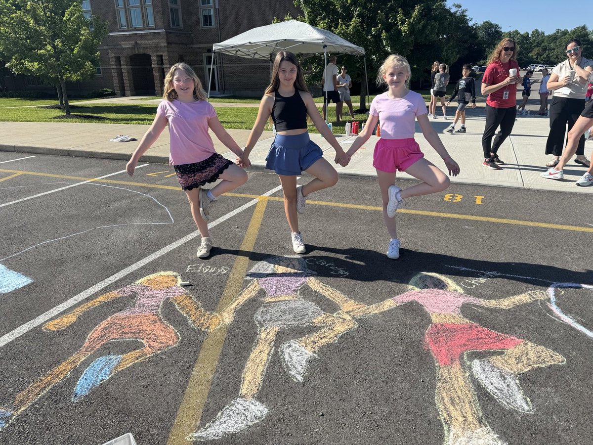 Field Day fun is underway ⁦@IHElementary⁩!!☀️❤️🖤