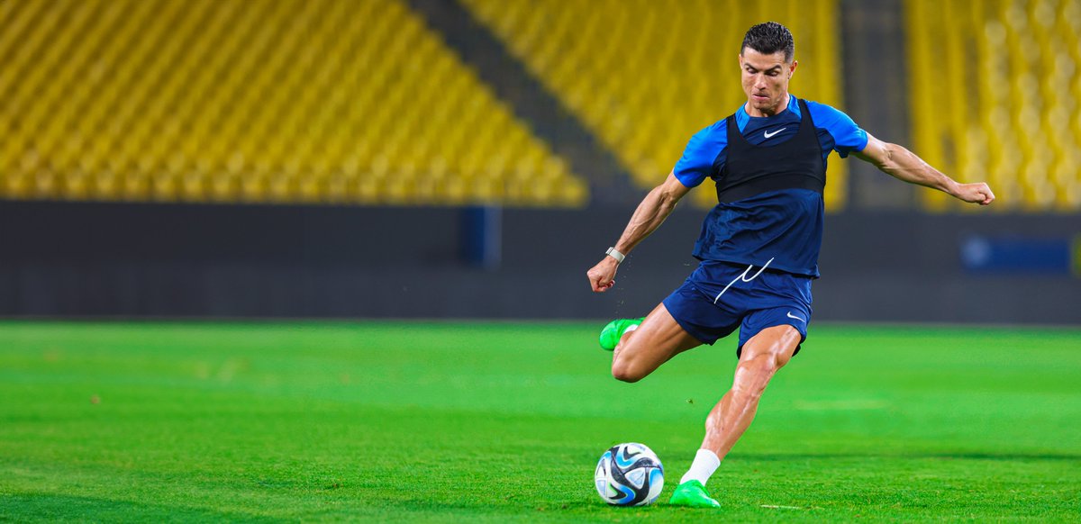 Cristiano Ronaldo rompe un récord y se convierte primer máximo goleador en cuatro ligas

🔗listindiario.com/el-deporte/202…

#ListínDiario