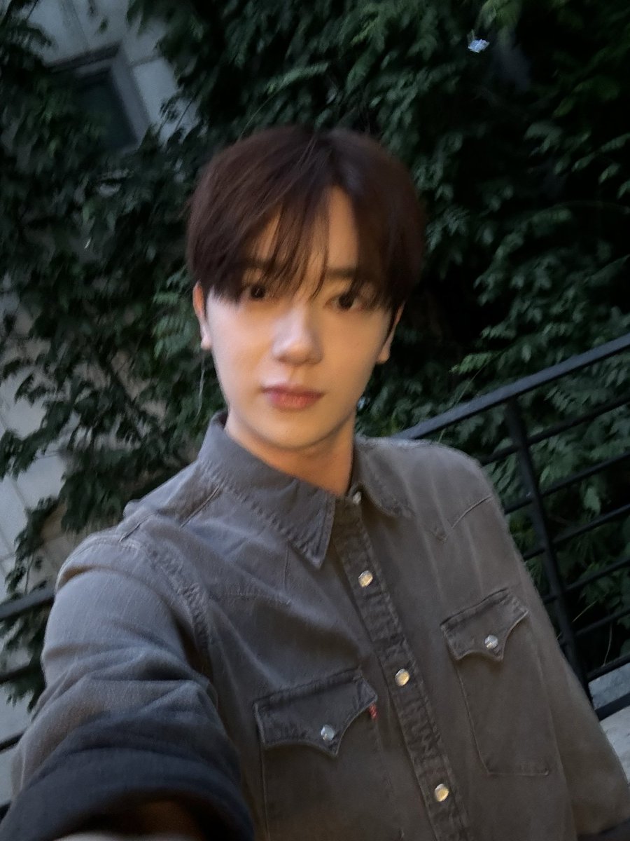 OmegaX_members's tweet image. [#OX]

화요일은 아리랑 라디오!!!📻

#OMEGA_X #오메가엑스 
#예찬 #YECHAN