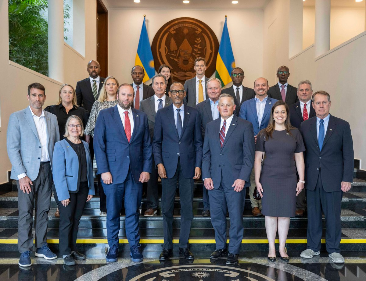 Today at Urugwiro Village, President Kagame received a U.S. Congressional delegation of 9 members of Congress led by Representative Bruce Westerman @RepWesterman of Arkansas who also serves as the Chairman of the U.S. House Committee on Natural Resources. The discussions