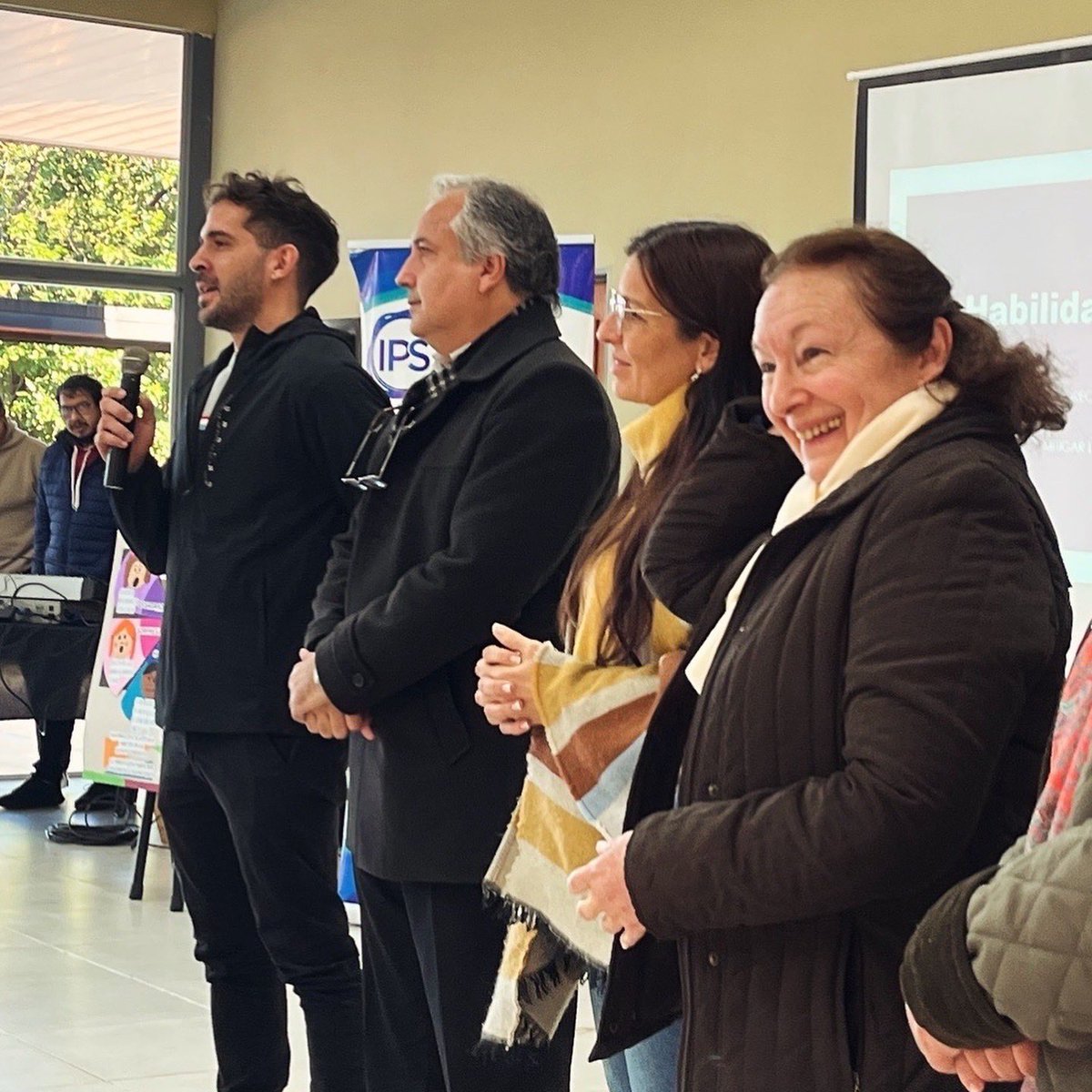 pelinski_ivan92's tweet photo. Nueva edición del Programa Escuelas Preventivas en la que participaron equipos edayo y centros de estudiantes de 12 escuelas! 

Se abordaron conceptos relacionados a consumos problemáticos y adicciones, contención y bullying para poder identificar factores de riesgo. 👏🏽 https://t.co/1ZchLz5Wno