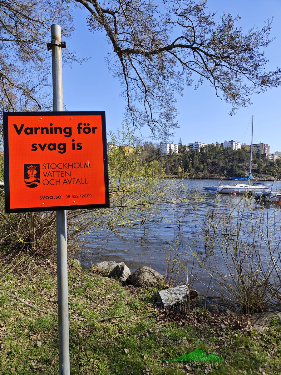 'Warning for thin ice'
Huh. Good thing they told me!

#BreakingImpossible
#running #hiking #OptOutside #MyPhoto #PhotoSafari #TravelPhoto #Stockholm