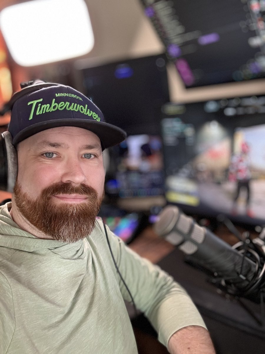 Travisteez tweet media