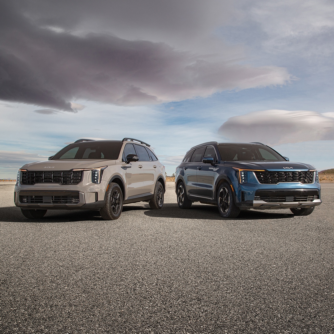 Choosing between the newly redesigned 2024 #KiaSorento 
Hybrid or X-Pro is like trying to choose your favorite child. 

We might be biased, but we love both. 💕

Visit us today for a test drive! 
🖥️ Shop: bit.ly/3IYeOKT 

#KimberlyEakinKia #LufkinTX #KiaDealership