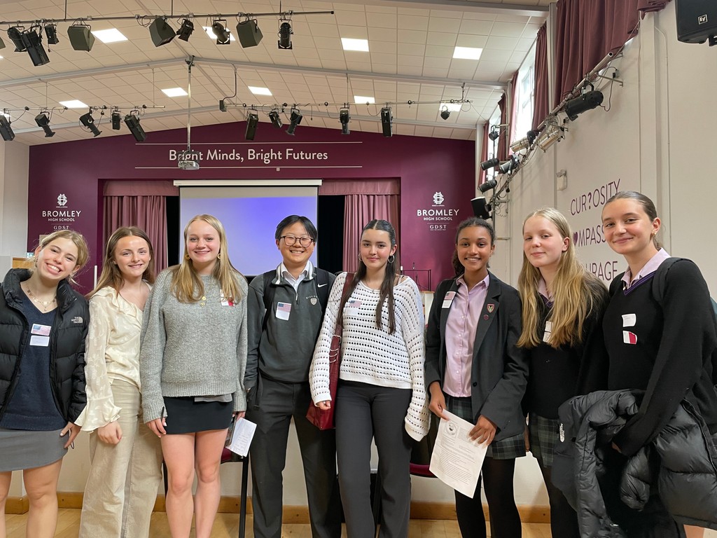 Last week, students from Years 10 and 12 attended the #GDST #ModelUnitedNations workshop. Acting as delegates for Malta and the USA, pupils participated in the Climate Ambition Summit. All the delegates spoke passionately and our Malta delegation was voted ‘best country’!