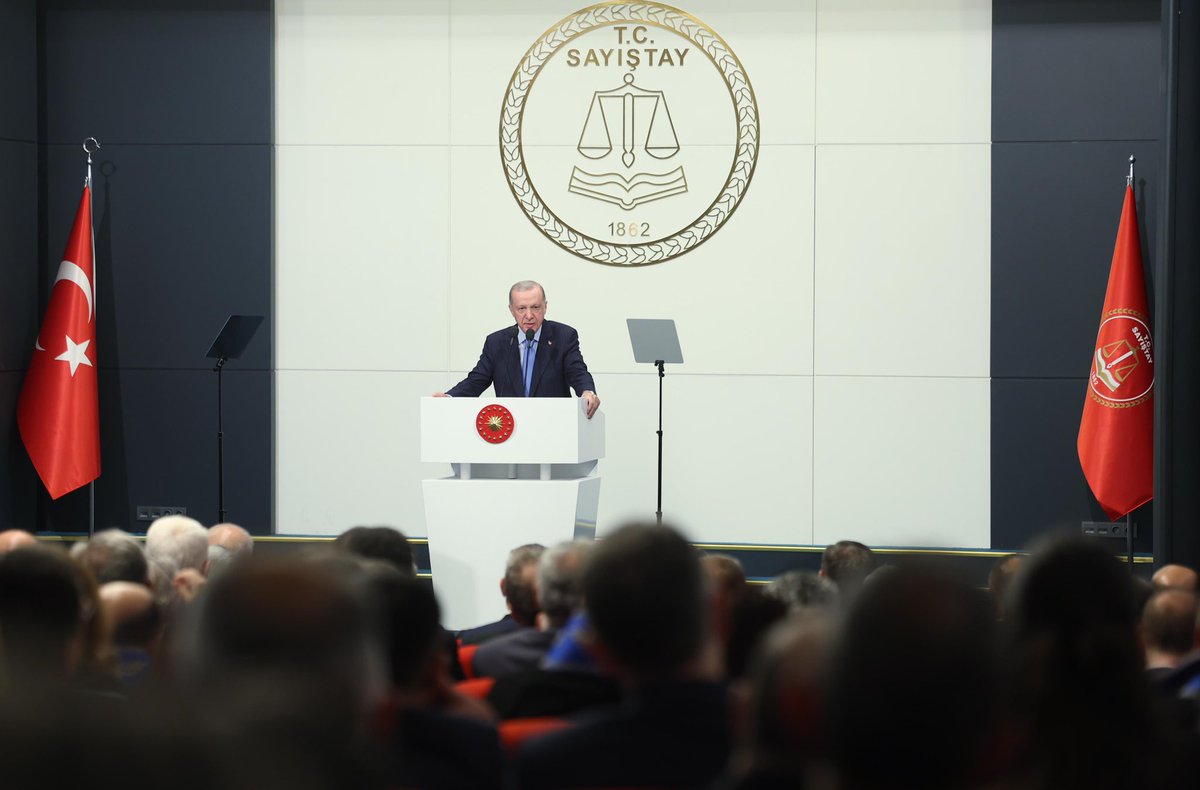 isikhanvedat's tweet photo. Cumhurbaşkanımız Sayın @RTErdogan’ın teşrifleriyle güçlü devlet geleneğimizin önemli kurumlarından Sayıştay'ın 162’nci Kuruluş Yıl Dönümü Programı’na katıldık. 

Sayıştay'ın kıymetli mensuplarını bu vesileyle tebrik ediyor, çalışmalarında başarılar diliyorum. https://t.co/L7ZUUlcfl1