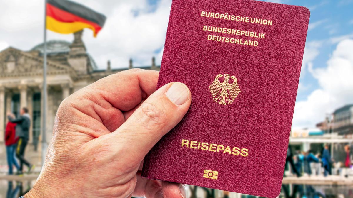 „Der deutsche Pass wird zu leicht und zu schnell vergeben“ to.welt.de/WshbjZT