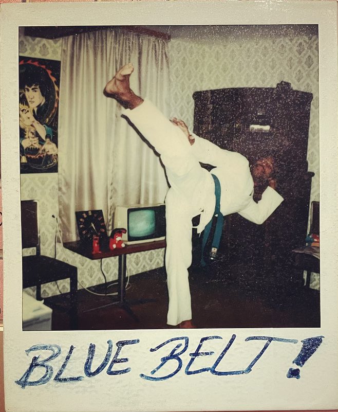 CTFletcherISYM's tweet image. THROWBACK THURSDAY 🥊 THE YEAR 1978
THE PLACE: MY APARTMENT IN FRANKFURT GERMANY, HAD JUST EARNED MY BLUE BELT IN TAEKWONDO KARATE 🥋