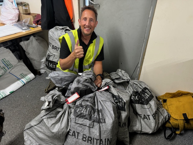 Wow, what a busy bank holiday weekend at HomeShred! 🎉 We sent out 7 full bags of sacks to new and existing customers—that's nearly 70 packages! 📦 Our Eco sacks are fully recyclable and go straight into the shredder, keeping you safe and secure. ♻️🔒  #BankHoliday #EcoFriendly