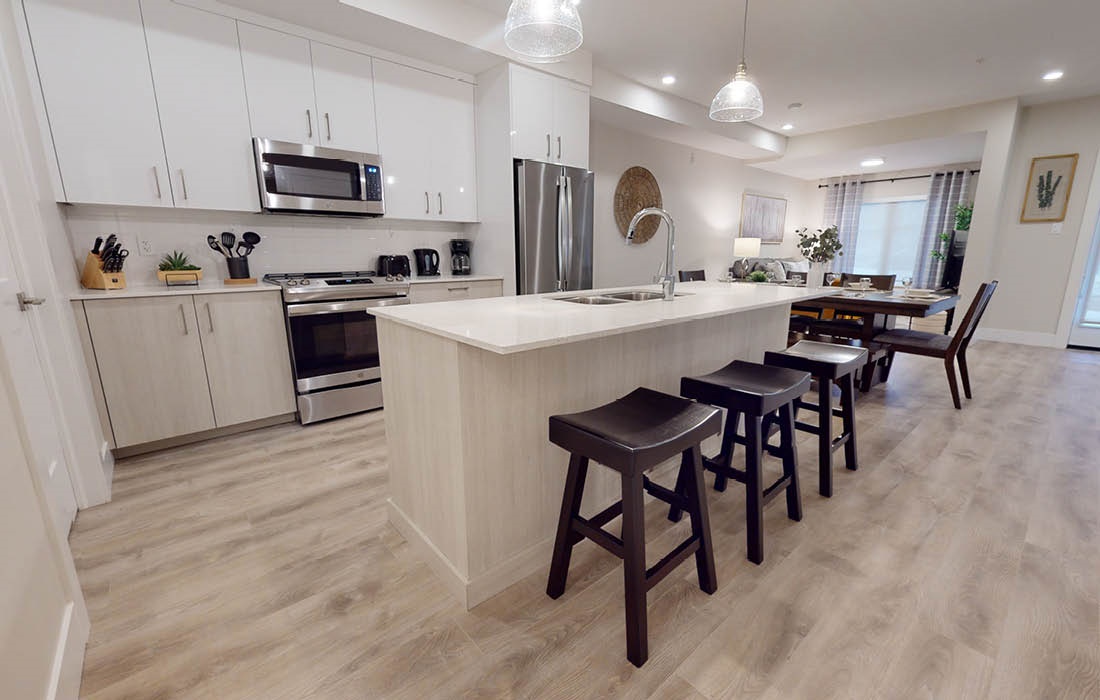 New and spectacular in Moncton: You'll love these 2 & 3 bedroom furnished suites in the Encore residences! Pet-friendly, fabulous amenities, and fully equipped with everything you'll need for your stay! ow.ly/6fje50PN5ml
.
.
#corporatehousing  #furnishedrentals