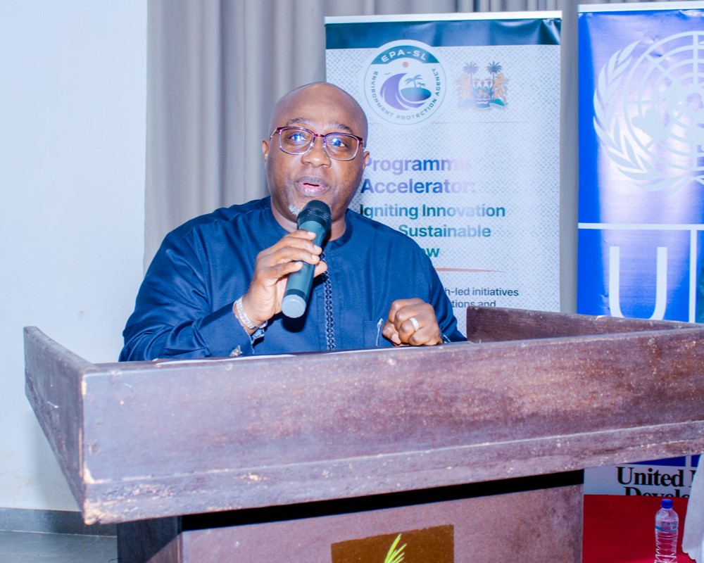 Exciting News

<a href="/UNDPAccLabs/">UNDP Accelerator Labs</a>  &amp; <a href="/ProtectionLeone/">Environment Protection Agency Sierra Leone</a> this morning jointly launched a Youth-Led Innovation Challenge 2024! 

This exciting initiative empowers young innovators in Sierra Leone to develop &amp; implement #SLEGreenSolutions tackling environmental and climate challenges.