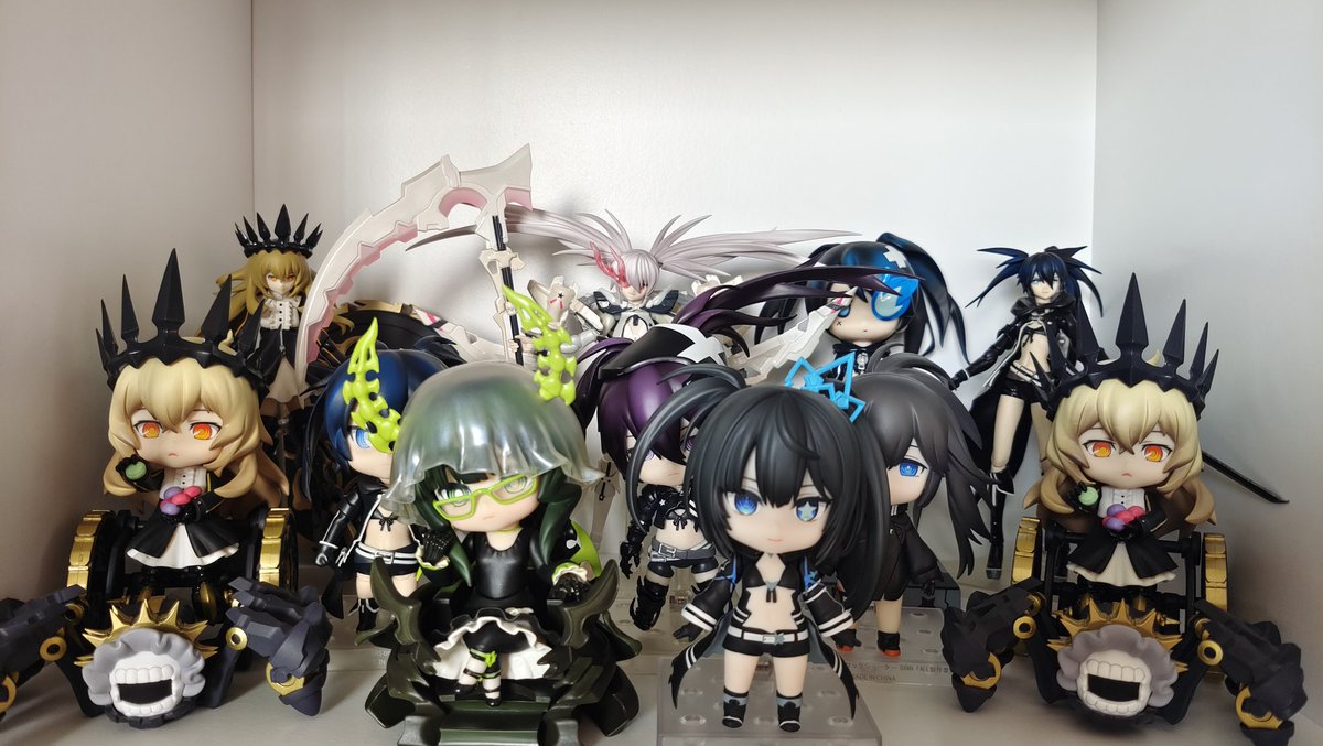 It's been many years. I still keep it today. The characters from Black rock shooter, although not all of them.
#ブラックロックシューター
#BlackRockShooterDawnFall 
#Blackrockshooter
#BLACKROCKSHOOTERFRAGMENT
#Nendoroid
#goodsmile
#goodsmilecompany
#nendoroidphoto