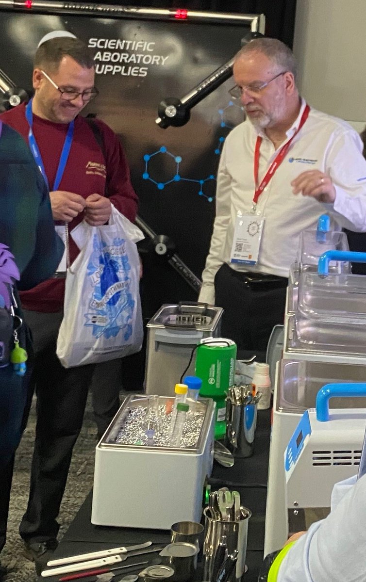 ScientificLabs's tweet image. The Best Delegate Engagement Award at #SciLabShow2024 goes to Nickel-Electro! 🏆🌟 Their engaging presence and professionalism left a lasting impression, while their trademark jewellery cleaning fundraiser was a massive hit among attendees. Congratulations!👏