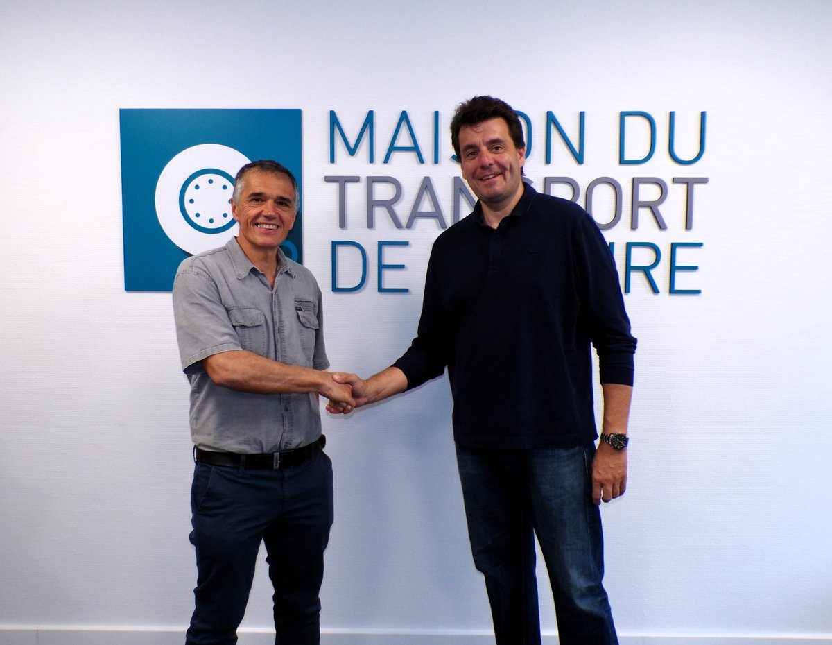 [ÉLECTION DU NOUVEAU PRÉSIDENT]

Nous félicitons Jean Pierre GRANGEON (SOGRANLOTRANS) notre nouveau président qui succède à Louis VIALON (TRANSPORTS LTR - VIALON) qui a été président de la FNTR Loire pendant 15 années.
Plus d'info sur maisondutransport-loire.fr/FNTR-LOIRE-et-…
