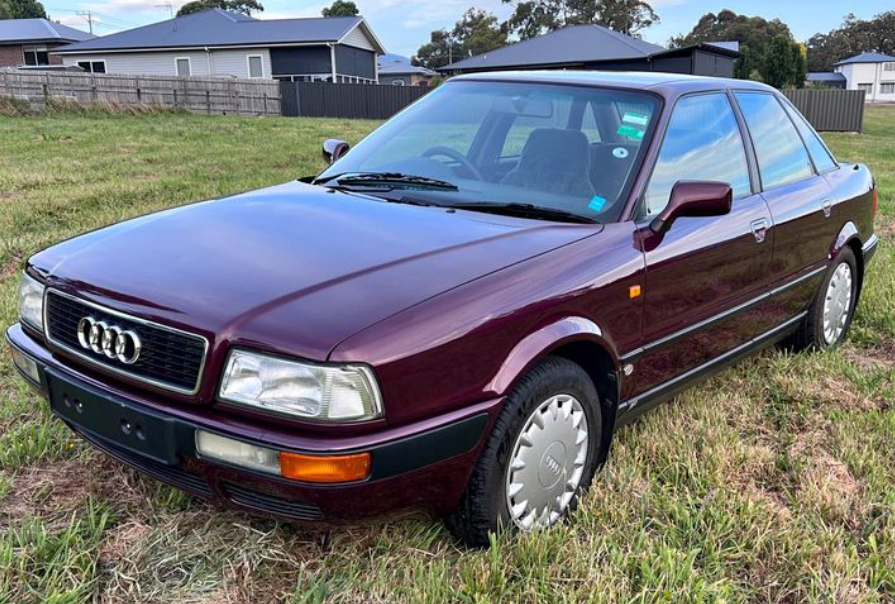 JeremyBanham's tweet image. I'm not really a big audi fan, especially old ones, but this is in such good condition, low kms and something you just don't see ever, quite tempted for this #Audi 80 facebook.com/marketplace/it…