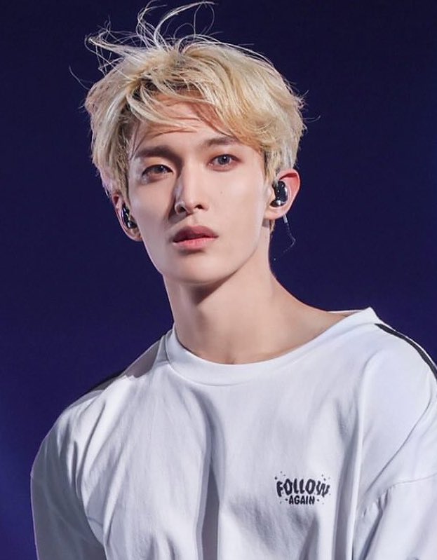 thinkindokyeom's tweet photo. lee dokyeom… wow https://t.co/diCcyzG3Oh