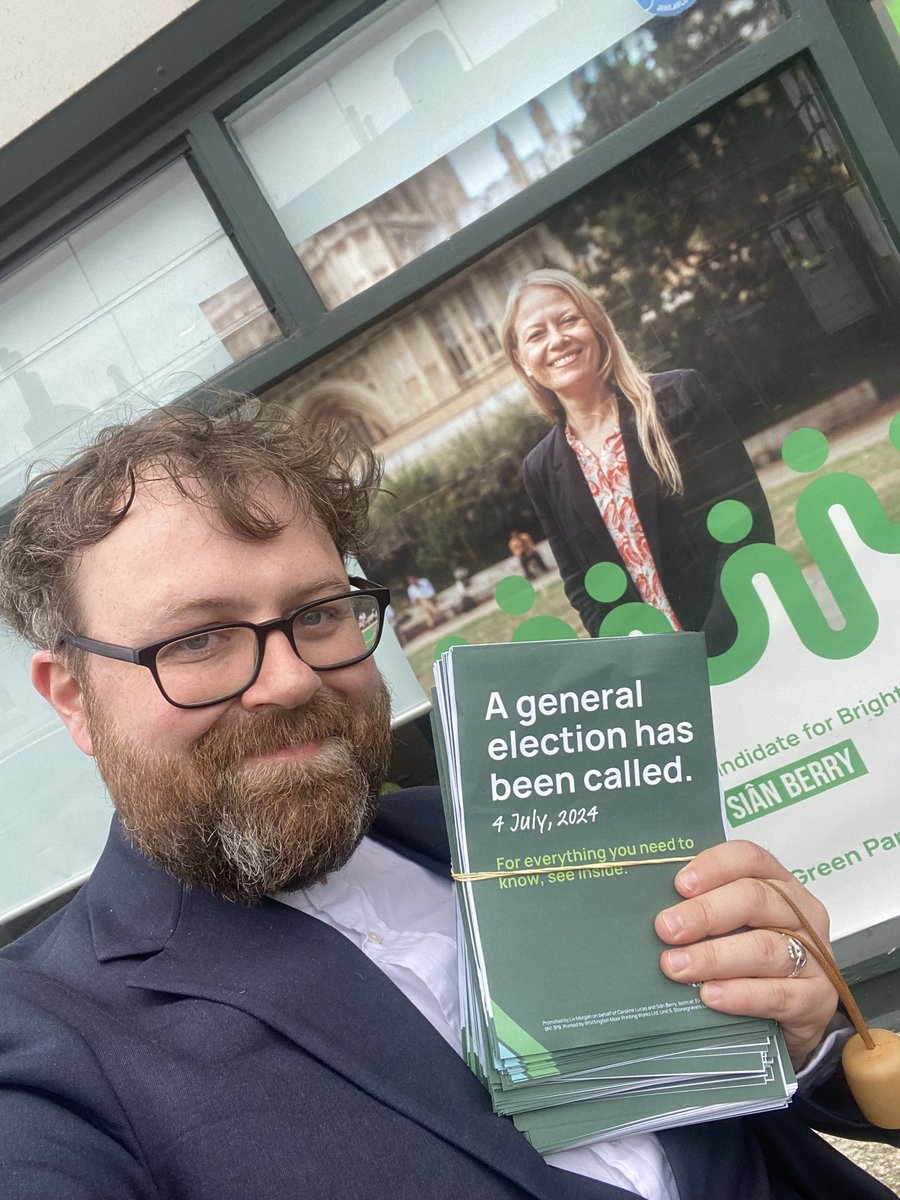 👋 dropped by the offices of @BHGreens to pick up some leaflets! 💚@sianberry was a woman who helped inspire me to go into politics - and at this #GeneralElection we have a chance to keep a principled, independent voice in Parliament. 🗳️time to #GetGreensElected @TheGreenParty