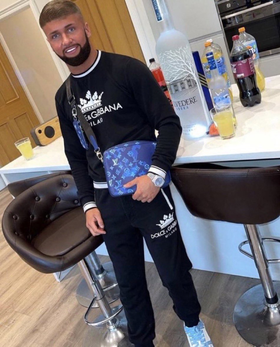 dubzyxbt's tweet image. I'm not selling my crypto until guys like this are advising people to buy.