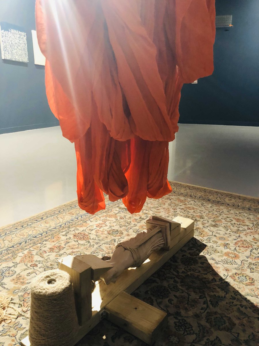 woundbloom's tweet image. Recent floor based sculpture.
Timber. found antique plaster statue and wool on carpet with an overhang of turban fabric.
80cm x 40cm x 30cm
2022
#worshiptech #floorbasedsculpture