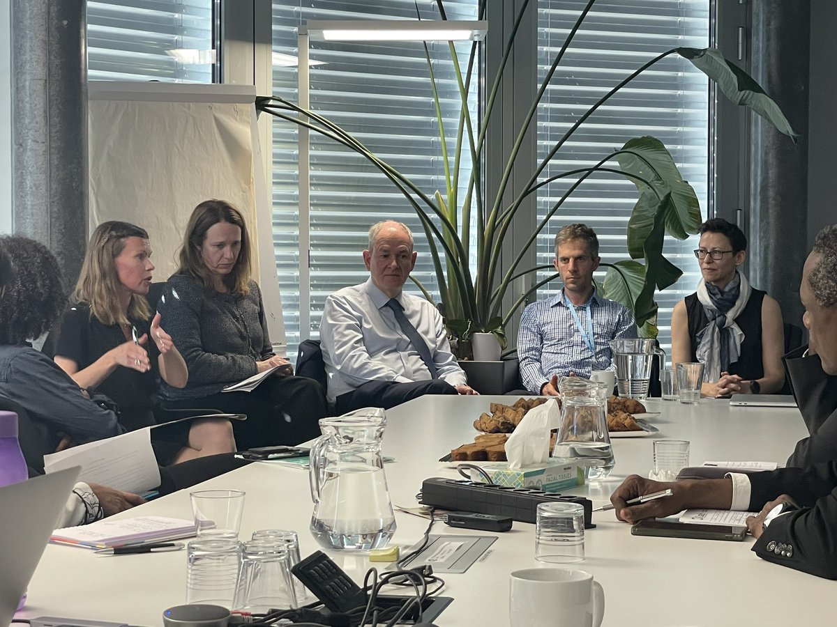 Insightful discussion on advancing UHC. My key takeaways:

- UHC has intensely political forces working against it — need to strategically partner with new allies

-  Fragmentation in global institutions undermines UHC — need to coordinate &amp; prioritize cross-cutting investments