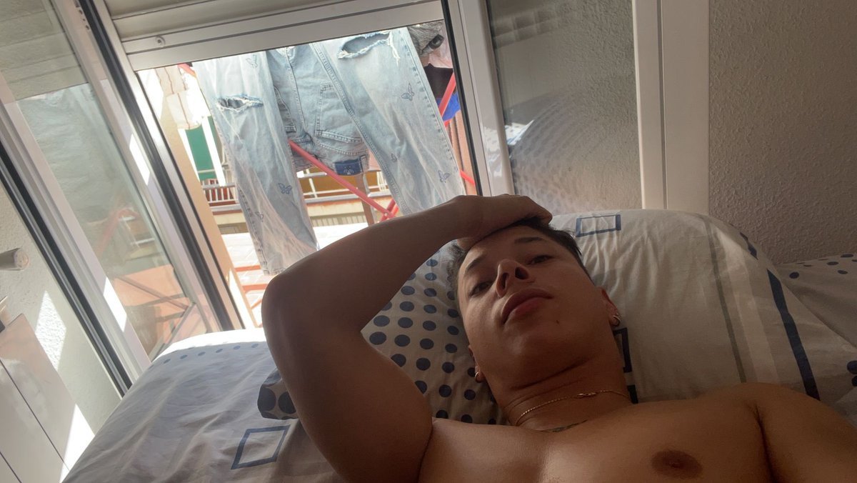 BabyBottom025's tweet photo. Buena verga, pero un completo idiota https://t.co/HkMlOSNPLa