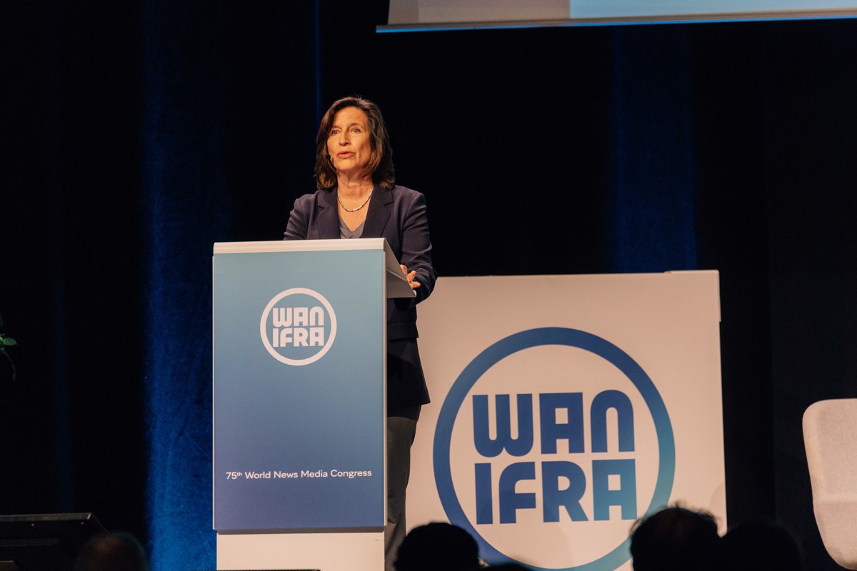 Honored to address the @NewspaperWorld #WNMC24. I shared alarm that traffic to news sites could disappear w/AI search tools that scrape & summarize journalism w/out paying. AI developers must pay fair value to the producers of original journalism used to train their products.