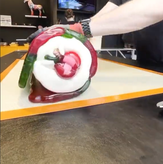 RuBeerology's tweet image. There is somethin' satisfying about taffy or artisan candy being yanked and pulled 

(I think of the Fisherman's Wharf in Monterey when I think of taffy hah) #Workit #candy #asmr