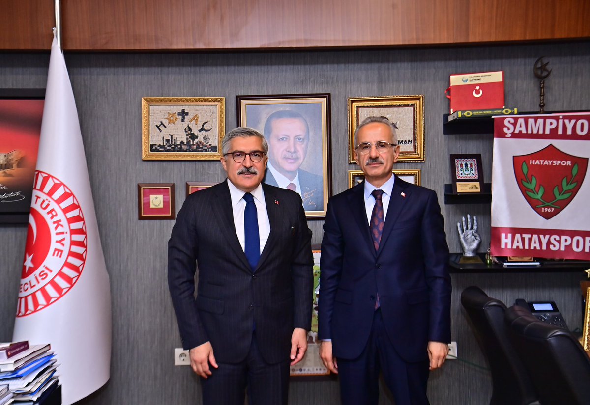 Bakanımız Sn. @a_uraloglu, TBMM Dijital Mecralar Komisyonu Başkanı Sn. Hüseyin Yayman’ı makamında ziyaret etti. #TürkiyeHızlanıyor 🇹🇷