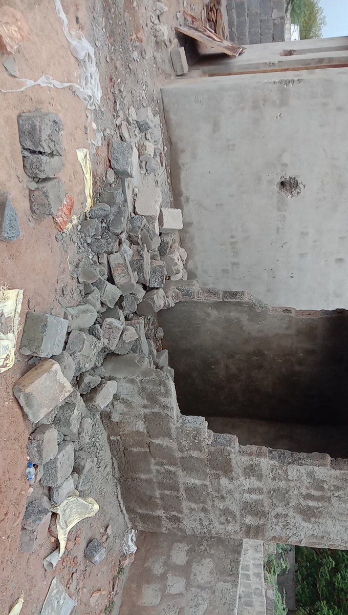 thisisMPK's tweet photo. @KTRBRS Sir please dayachesi saayam cheyandi please 🙏 @governorap @APPOLICE100 @CollectorKadapa @ysjagan @AndhraPradeshCM @JaganannaCNCTS @KTRBRS @KTRoffice @KTRBRS @Kadapa_Police https://t.co/IfHbDBmeGG