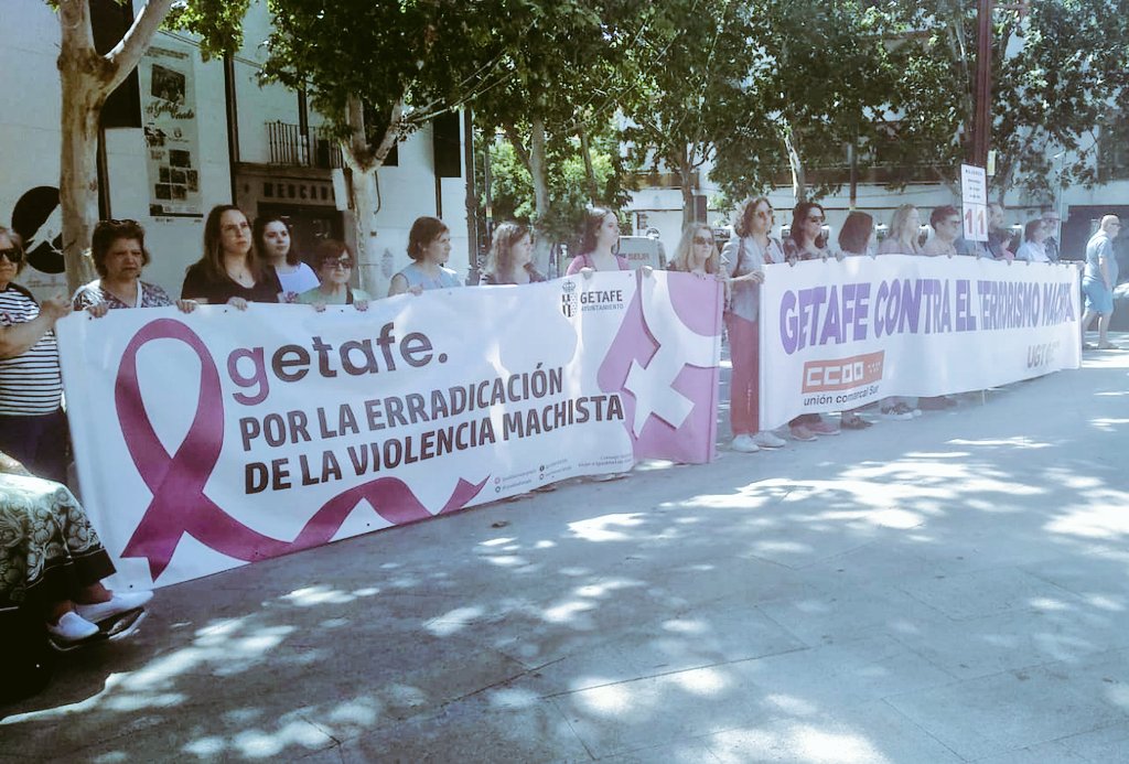 🟣⚫ Hoy nos concentramos en #Getafe para condenar la #ViolenciaMachista 

Estamos #hartas muy hartas de los asesinatos machistas, hartas de que nos maten por ser mujeres.