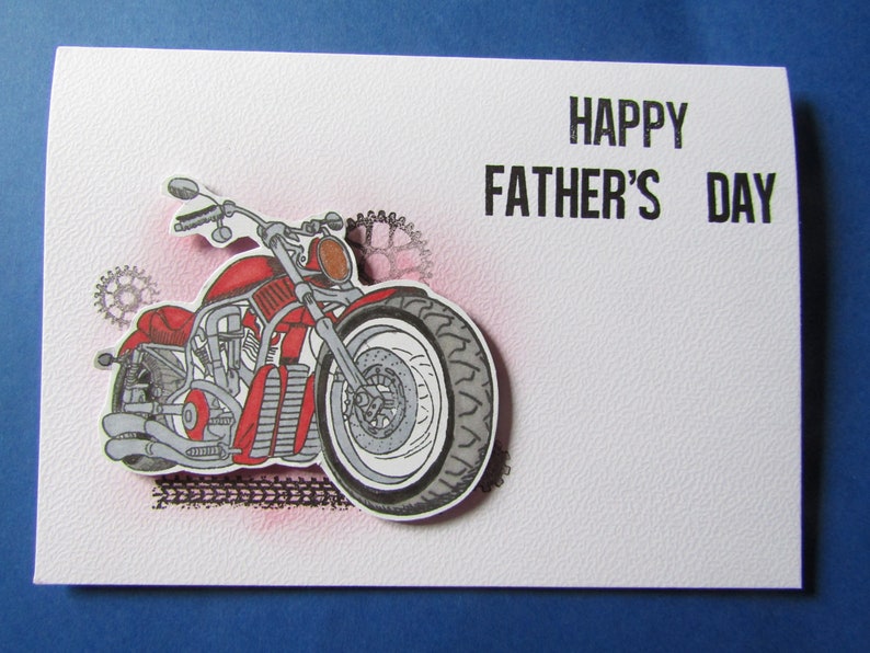 Kais_Cards's tweet photo. Motorbike #Fathersday card available in my #etsy shop. 1 available, ready to post with free UK shipping. There's currently 25% off all Father's day items just now also. #justacard #greetingcards #ihsetsy #ukcrafthour https://t.co/t520pcJmGJ https://t.co/bYYFFK2pjP