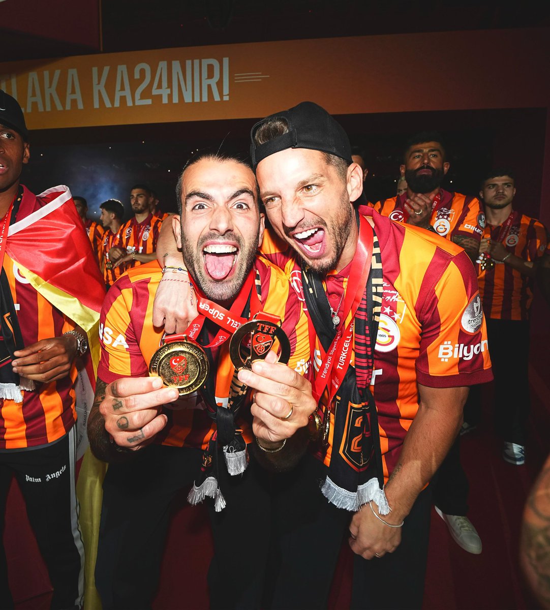 This is what Galatasaray is all about! 🔥 The energy and passion from our fans are unmatched, making these moments nothing short of incredible. They truly showcase the greatness of this club! 🦁 It's an honor to keep winning important titles with this amazing club. 🏆 Thank you!