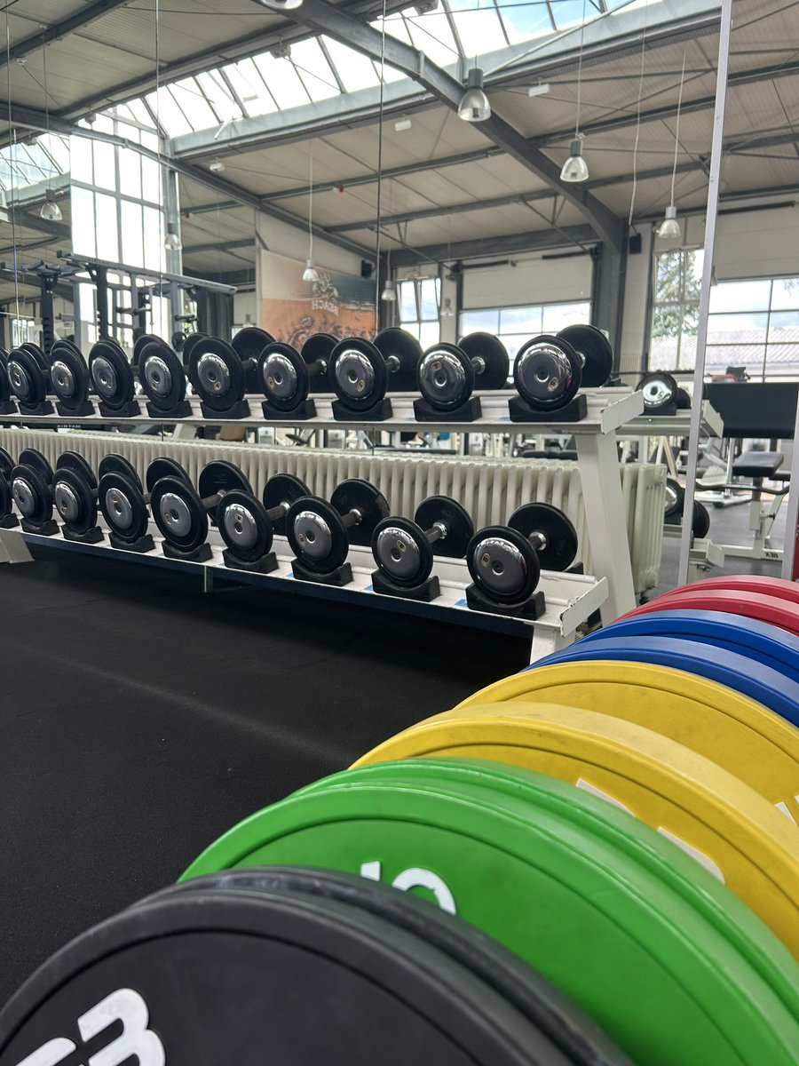 Nikアナンマタ tweet media