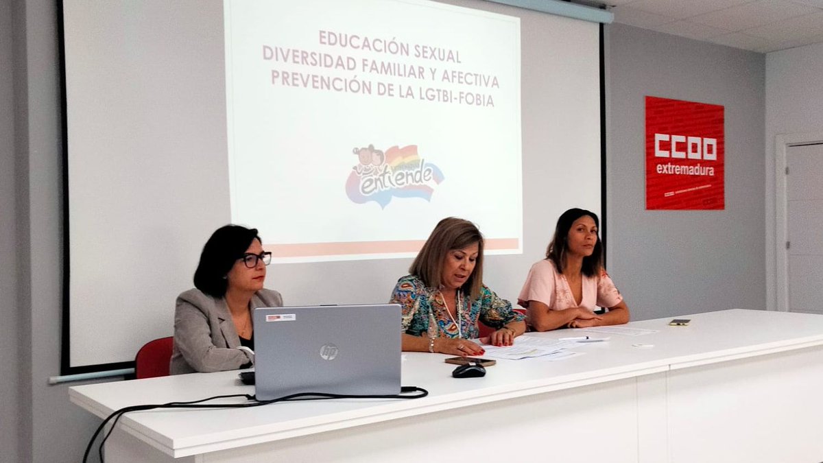 🏳️‍🌈🏳️‍⚧️ <a href="/ccoo_ext/">CCOO de Extremadura</a> y <a href="/EEntiende/">Extremadura Entiende</a> han llevado a cabo hoy en la sede del sindicato en Mérida una jornada formativa sobre la situación de las personas LGTBI+ en el ámbito laboral

✅ Alentamos a vivir en libertad, también en el trabajo: #AlTrabajoSinArmarios y con #OrgulloDeSer