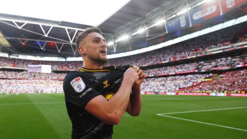 Taylor Harwood Bellis, Phenomenal.

His Stats for #SaintsFC vs #LUFC at Wembley: 📈

Pass Accuracy: 90%
Passes into Final Third: 7
Tackles Won: 2/4 (50%)
Blocks: 2
Clearances: 3
Interceptions: 2
Recoveries: 2
Duels Won: 71%
Rating: 7.4 ✅

And he's now officially our player 🎉🆙