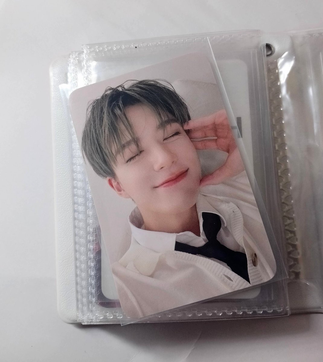 📌help rt
wts/want to sell 

•PC Jeno collect book seasons greetings 2023
💵100k

🍊co oren, keep event 25.5 / 6.6 with dp