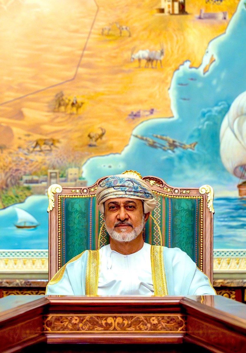 umyamen86's tweet photo. @RoyalOmanFamily اللهم احفظ جلاله السلطان #هيثم_بن_طارق وارزقه البطانه الصالحه ،،سلطاننا نشتكي لك من همومنا بلا وظائف اعمارنا تجاوزت 35 ونرجو من جلالتكم _حفظكم الله ورعاكم_بتوظيفنا توظيف مباشر #نناشد_السلطان_توظيف_الاجتماعيين 
#خريجين_يطالبون_بمرسوم دمتم عزاً وذخراً لعُمان وشعبها الأبي 🇴🇲.. https://t.co/QGX4s4JdXr