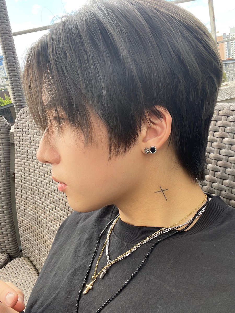JUSTB_twt's tweet photo. [#건우] 날씨가 좋다?

#JUSTB #저스트비 #GEONU https://t.co/fjIPGF3kas