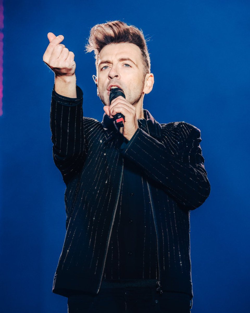 westlifemusic's tweet photo. Wishing our brother @MarkusFeehily  a very HAPPY BIRTHDAY 💫 Have the best day 🎉🎂 https://t.co/6HvBBqdP18