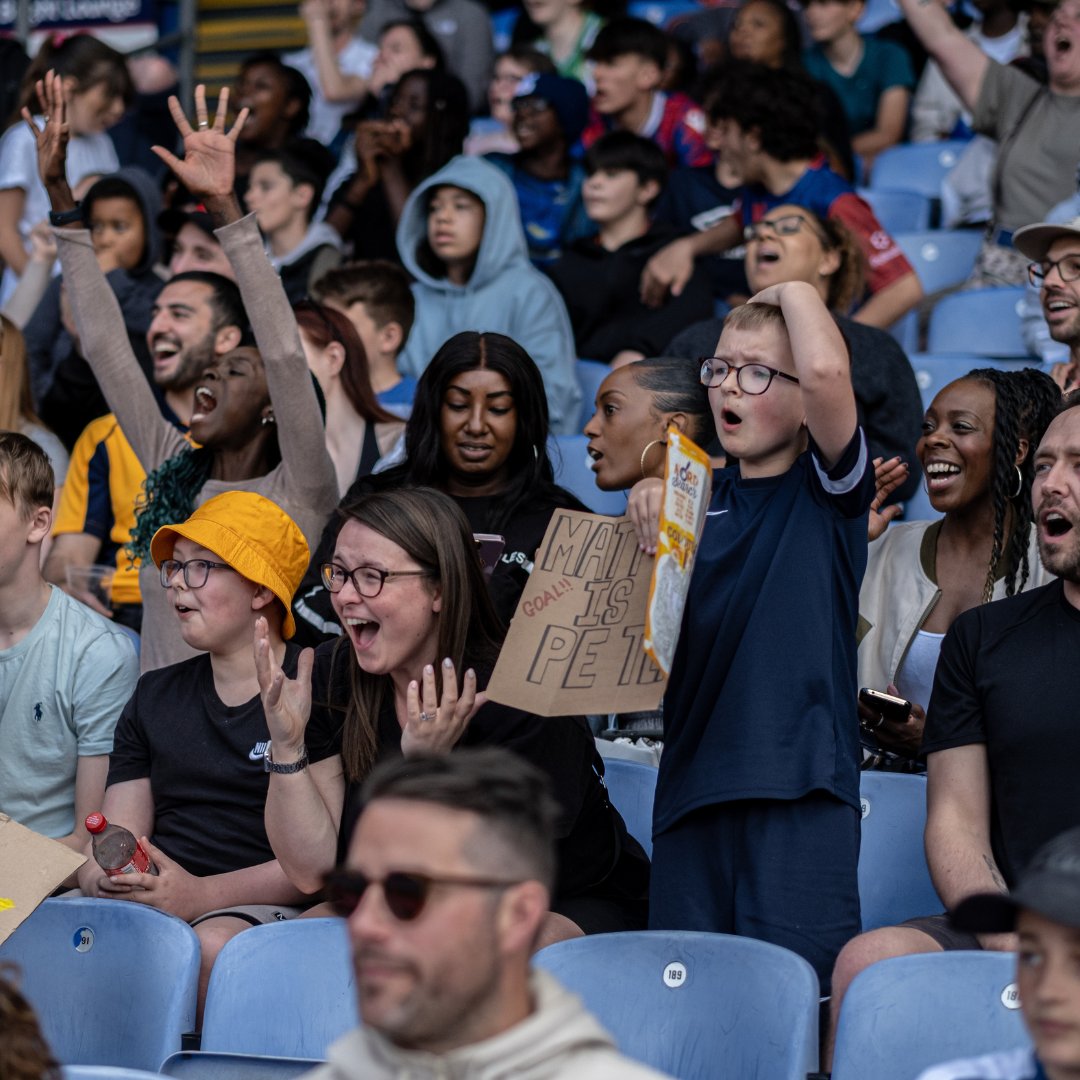 PalaceForLife's tweet image. Family, friends &amp;amp; fans - you made Palace Aid 2024 electric ❤️💙

@CPFC