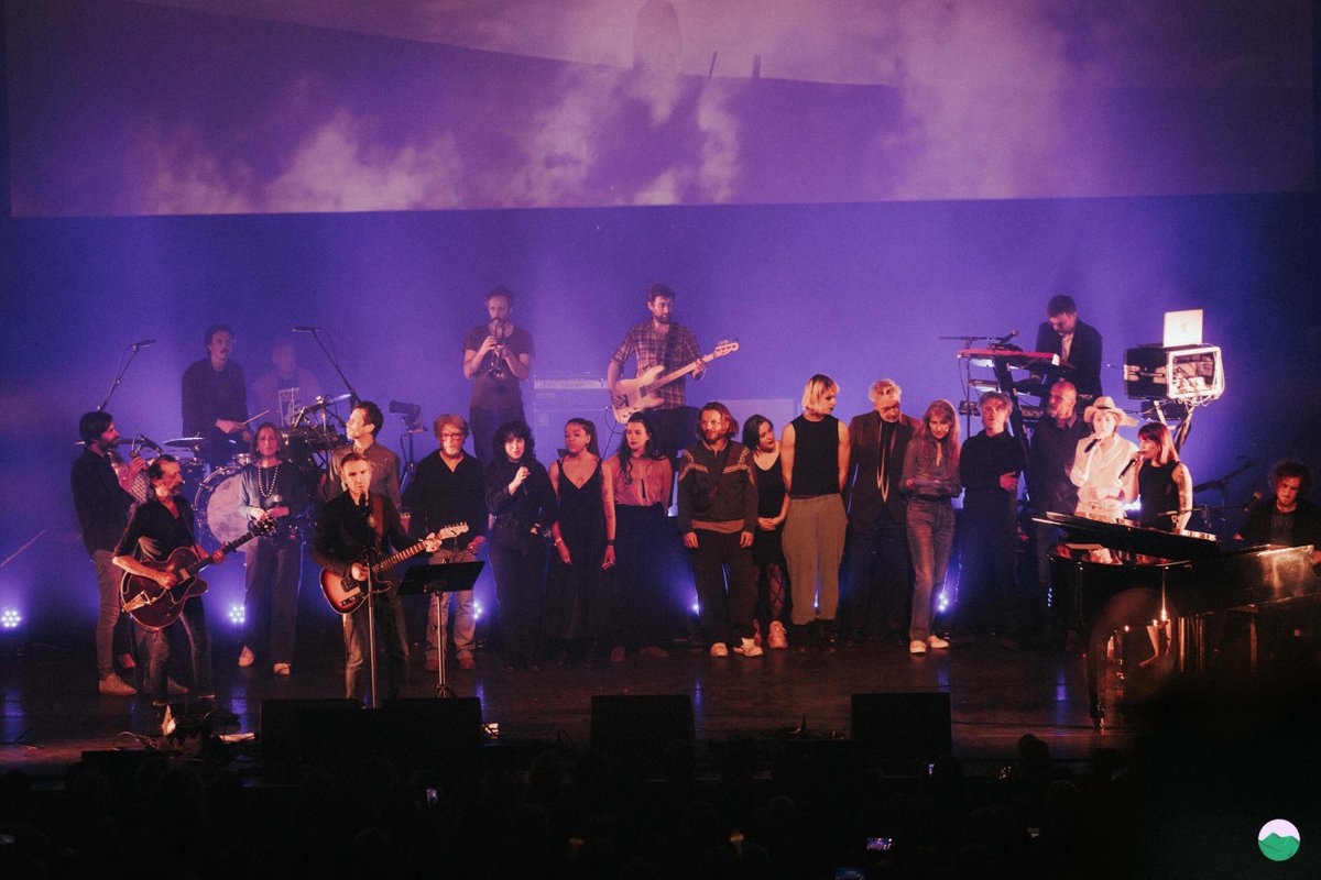 Hommage à Jean-Louis Murat : récit d’un concert émouvant à la Coopérative de Mai bit.ly/3yFSVPm