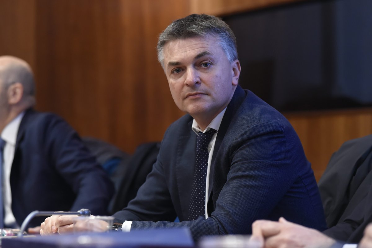 SenatoStampa's tweet image. #Infrastrutture. In Commissione 8a, audizione del Vice Ministro @edorixi @mitgov_it per il seguito dell'indagine conoscitiva su uso #TecnologieDigitali e #IntelligenzaArtificiale. Diretta → webtv.senato.it/webtv_live?can…