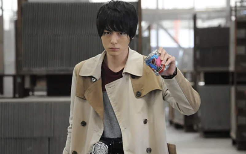 니가 한발짝 두발짝 멀어지면
난 세발짝 다가갈게

                                                               그럼난니죽일게