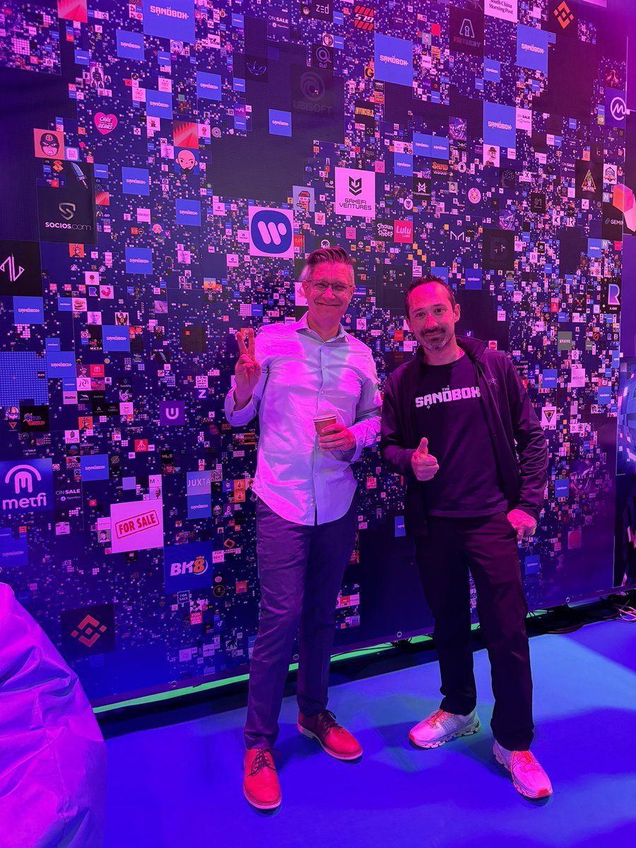 borgetsebastien's tweet photo. Always a pleasure to have @beeple come say hi and play at @TheSandboxGame 💙🤗 https://t.co/OR7ADFomzi