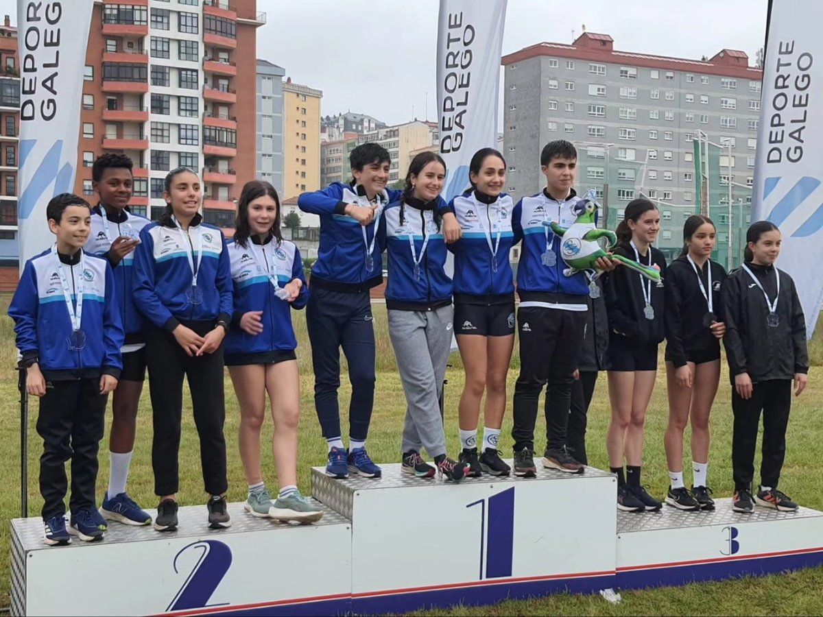 La cantera colecciona medallas en el Provincial #Xogade en Vigo. Más info en instagram y facebook. #atletismo #deporte #deportegalego #visitpontevedra #sgpontevedra #sgp1927 #pontevedra #atletismogalego #deportegalego #concellodepontevedra #abanca #deputacionpontevedra